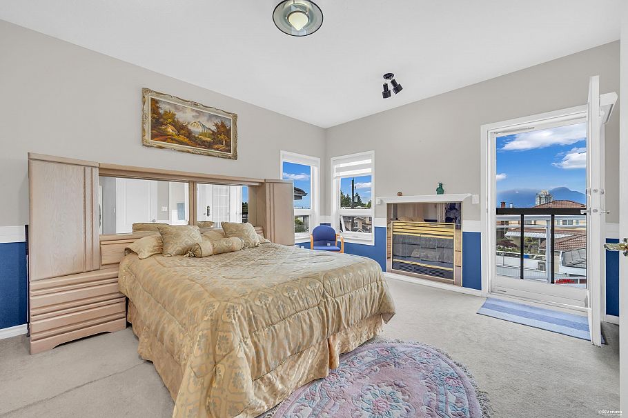 2381 E 40th Avenue Vancouver, BC - 16