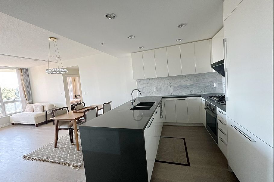2003 5628 Birney Avenue Vancouver, BC - 5