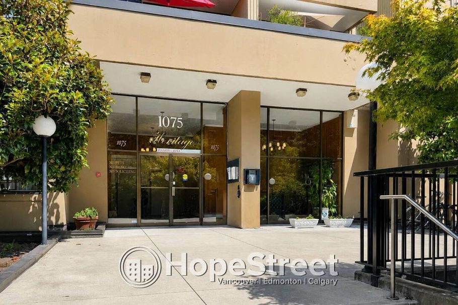 1406 1075 COMOX STREET, Vancouver BC V6E 1K2 Vancouver, BC - 1