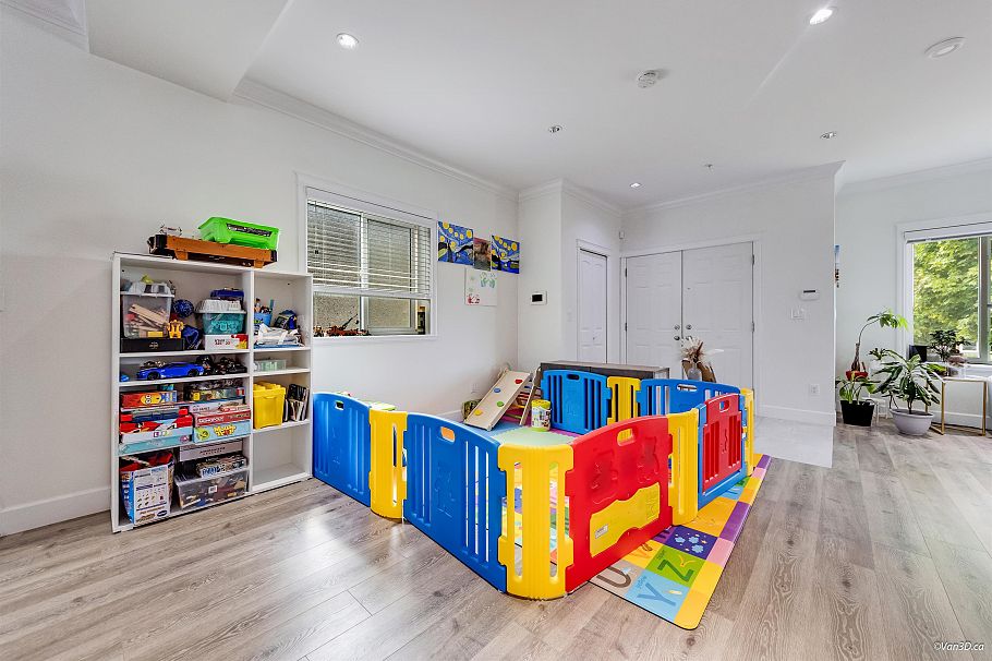 621 E 65th Avenue Vancouver, BC - 6
