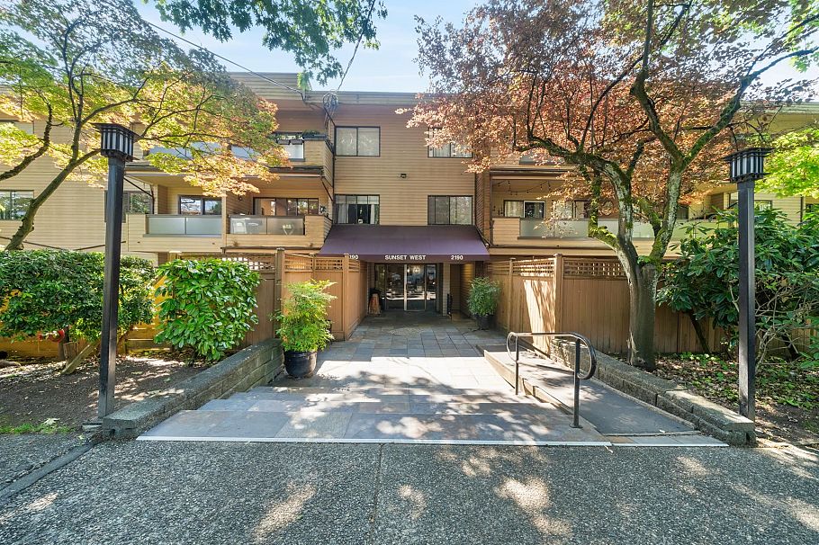 214 2190 W 7th Avenue Vancouver, BC - 2