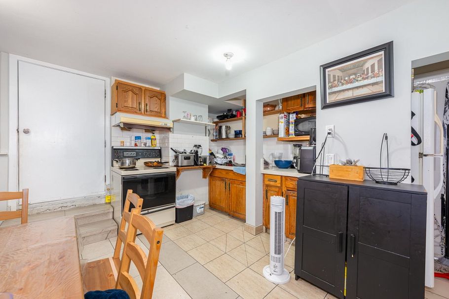 5655 Lancaster Street Vancouver, BC - 35