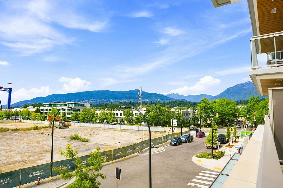 301 785 Harbour Way North Vancouver, BC - 17