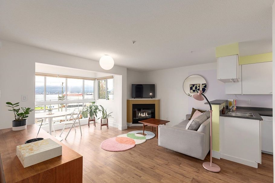207 2211 Wall Street Vancouver, BC - 1