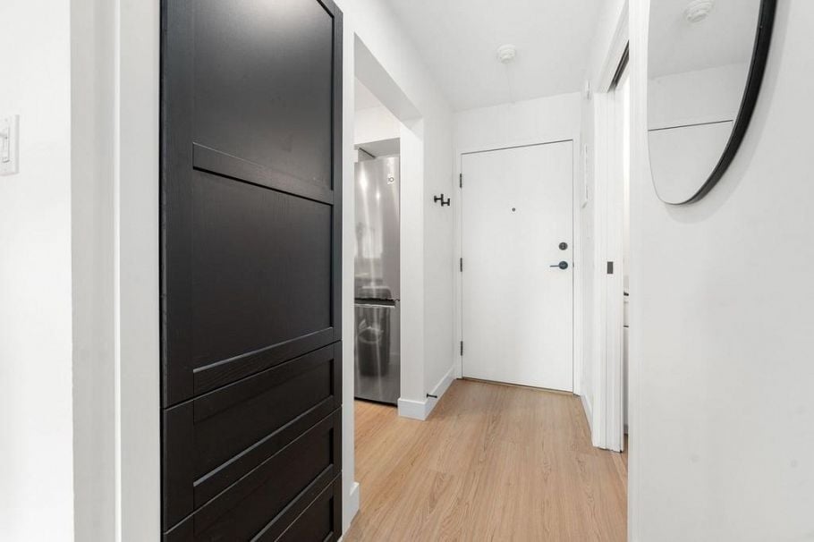 312 360 E 2nd Street North Vancouver, BC - 17