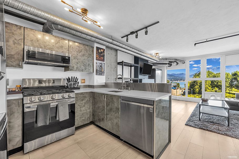 608 27 Alexander Street Vancouver, BC - 9