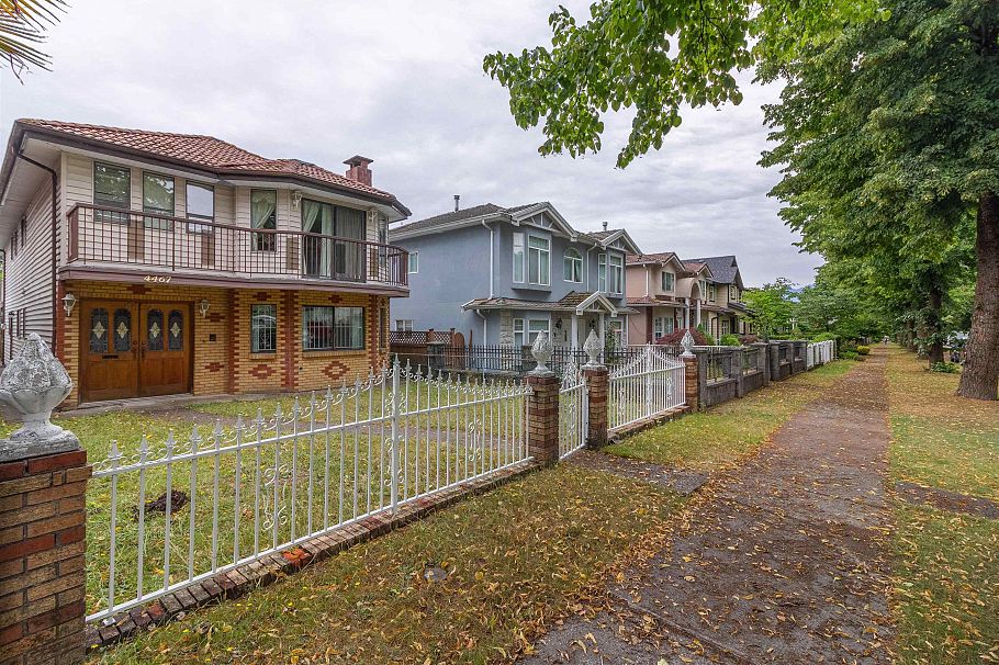 4467 Perry Street Vancouver, BC - 36