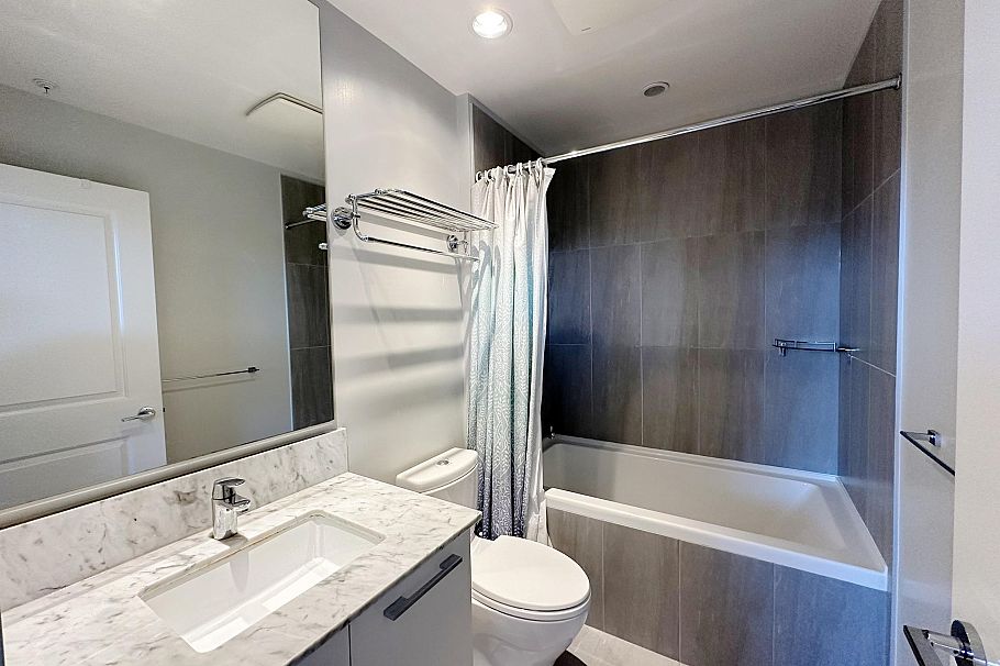 2003 5628 Birney Avenue Vancouver, BC - 16
