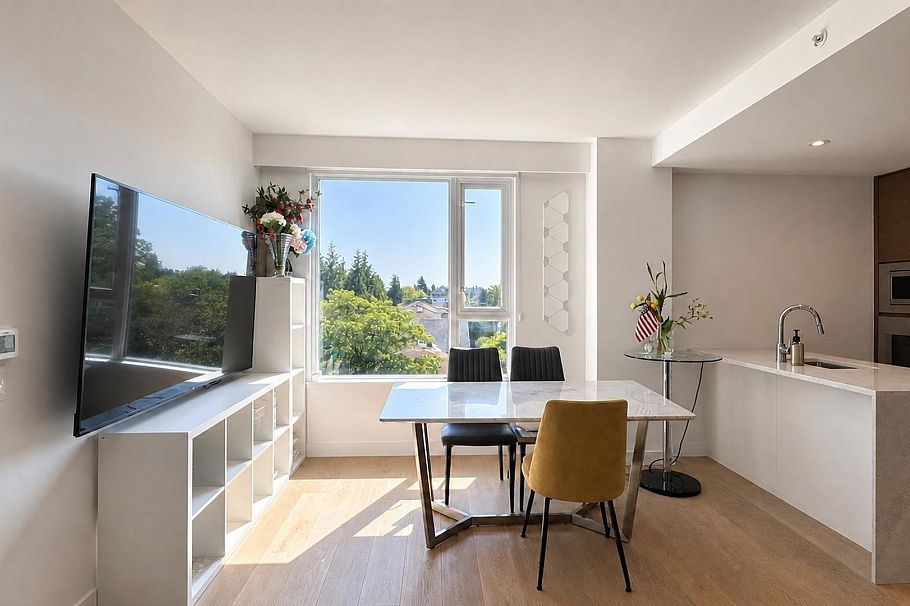 310 5693 Elizabeth Street Vancouver, BC - 8