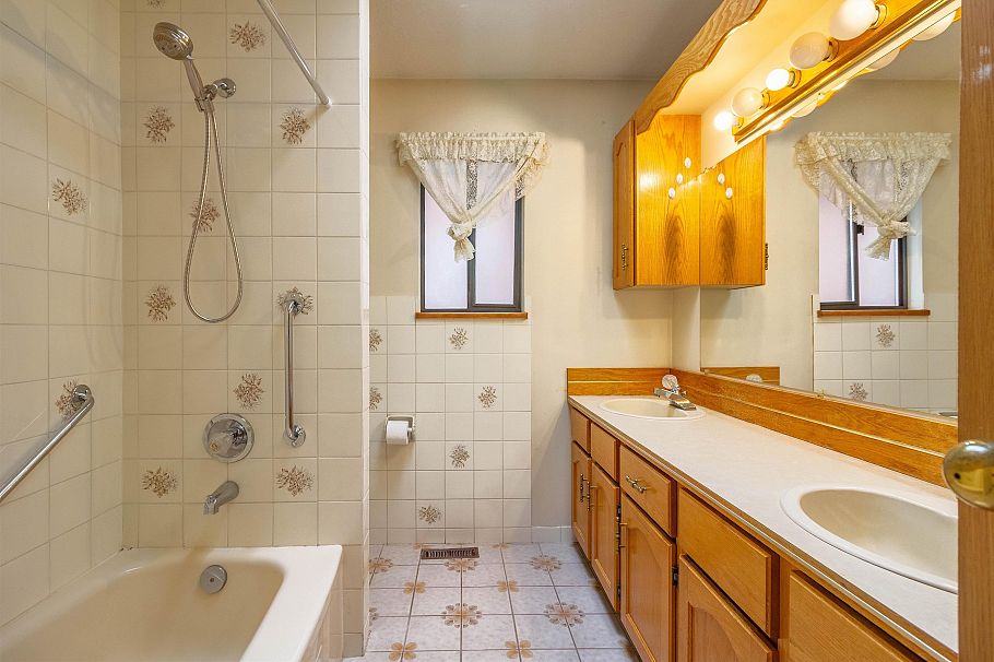 4467 Perry Street Vancouver, BC - 15