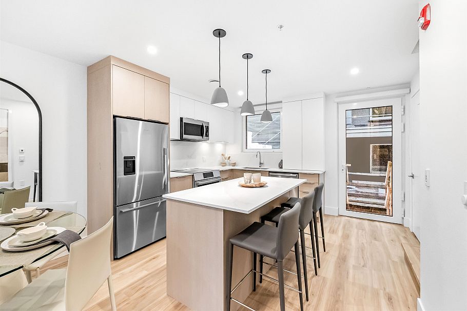 153 2230 E 1st Avenue Vancouver, BC - 1