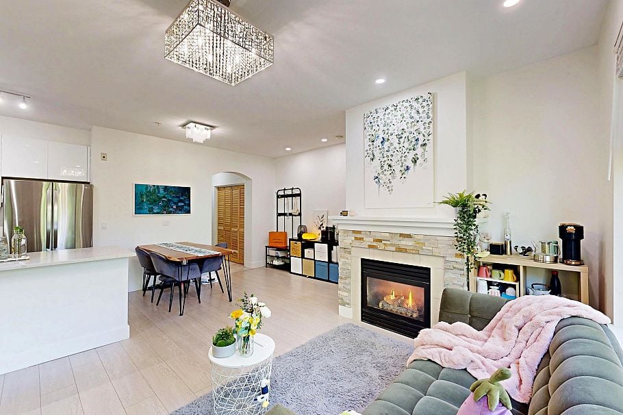 211 2083 W 33rd Avenue Vancouver, BC - 25