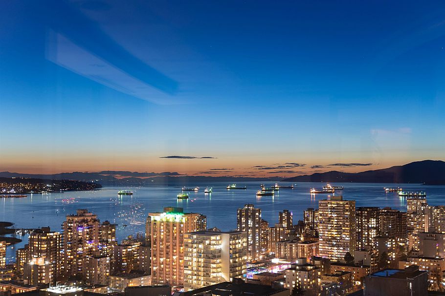 3603 938 Nelson Street Vancouver, BC - 1