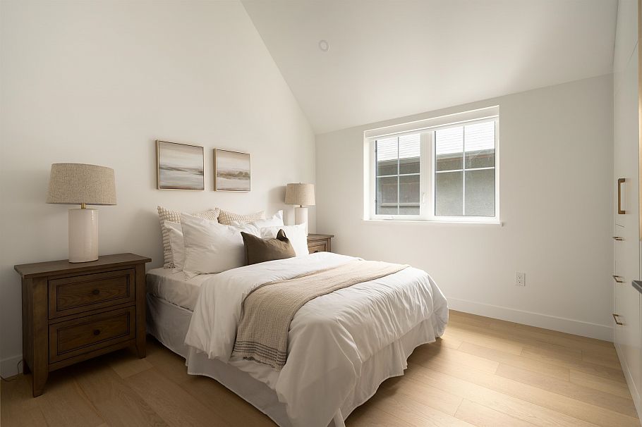 1 810 E 22nd Avenue Vancouver, BC - 16
