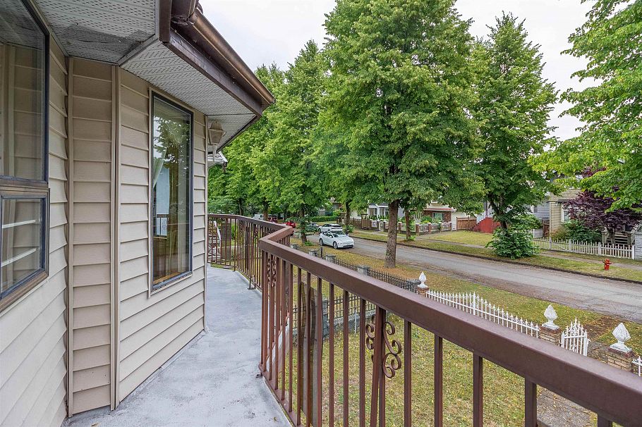 4467 Perry Street Vancouver, BC - 16
