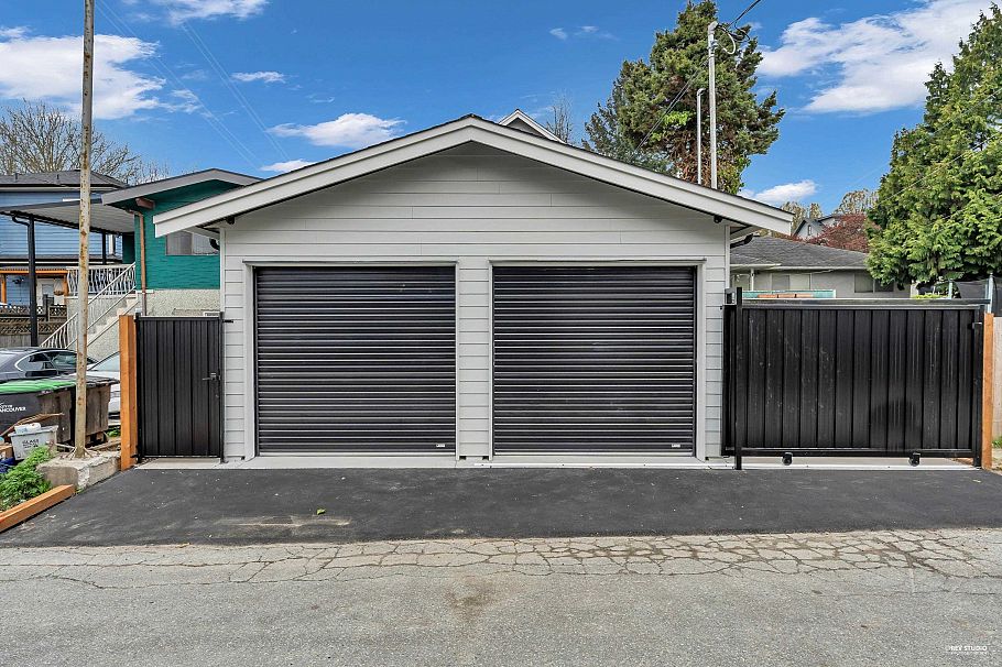 2713 Cheyenne Avenue Vancouver, BC - 26