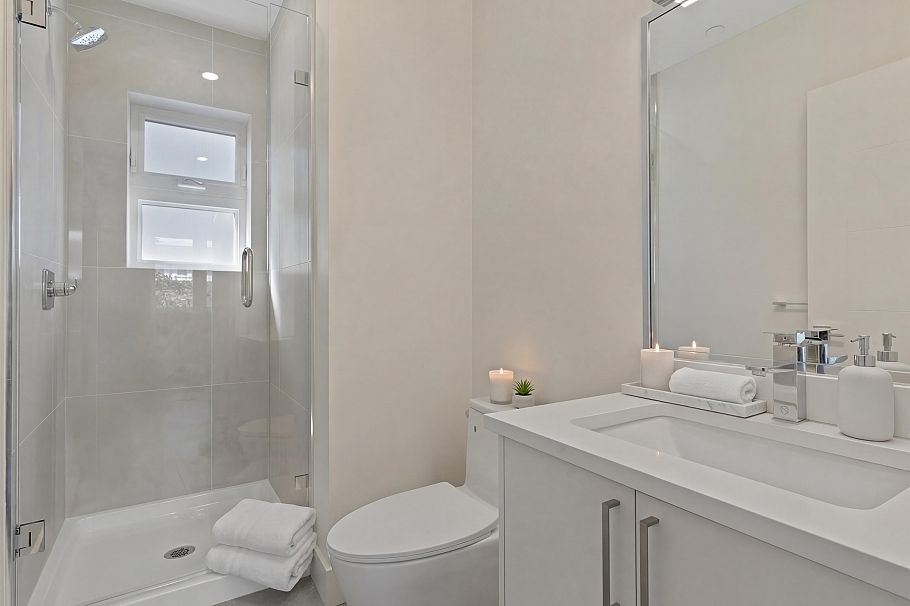 2138 Venables Street Vancouver, BC - 25