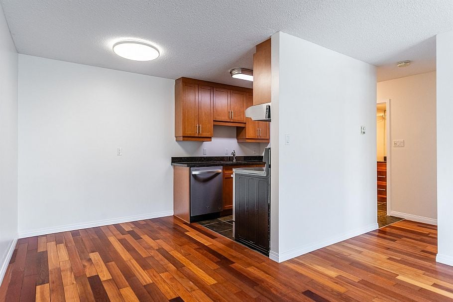 209 275 W 2nd Street North Vancouver, BC - 8