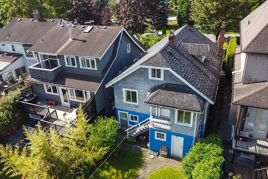 3149 W King Edward Avenue Vancouver, BC - 3