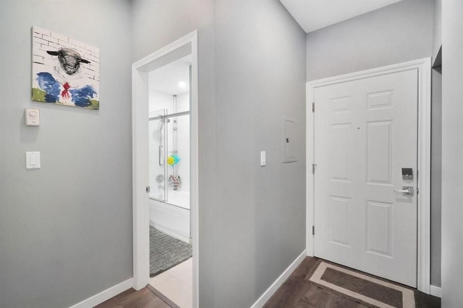 306 630 Roche Point Drive North Vancouver, BC - 22