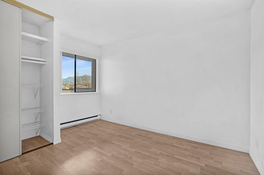 303 975 E Broadway Vancouver, BC - 18