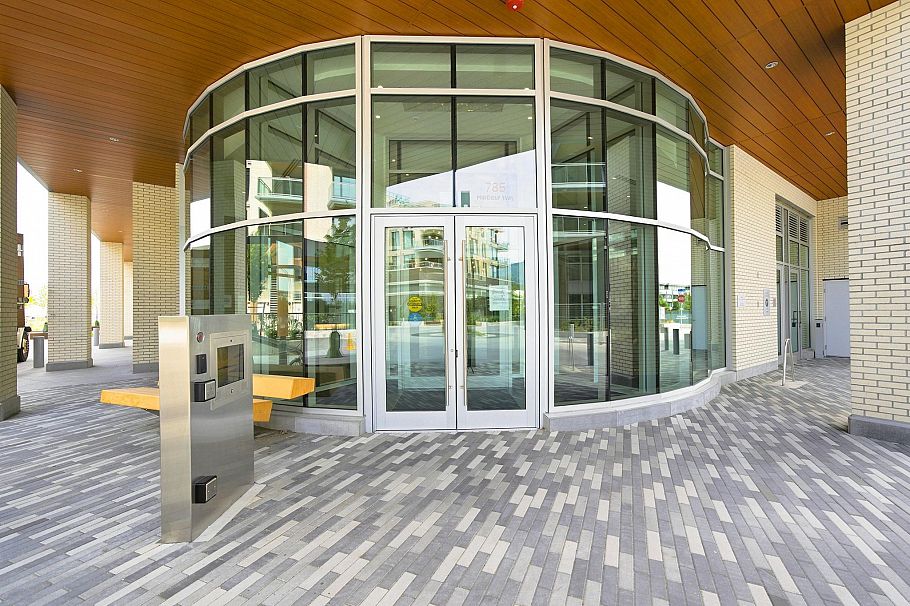 301 785 Harbour Way North Vancouver, BC - 32