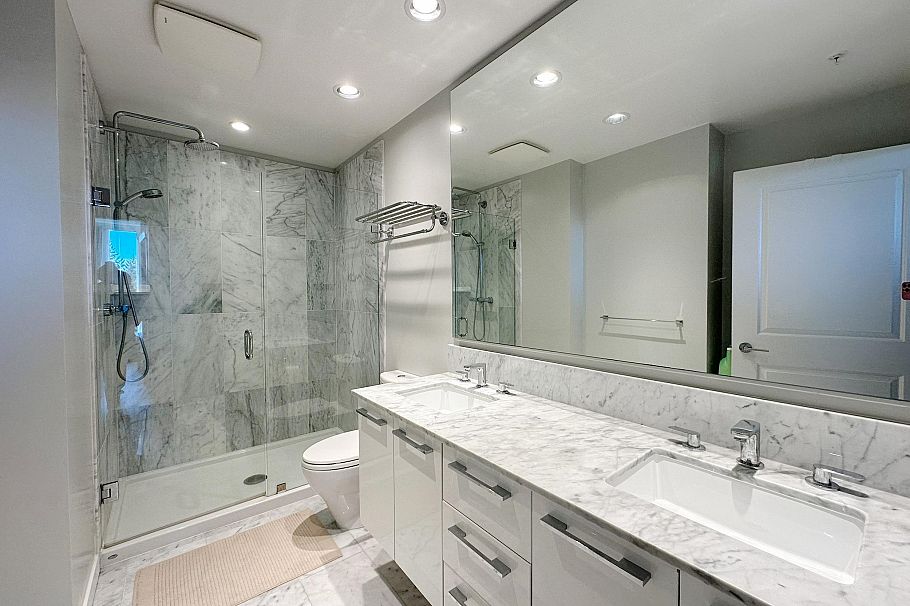 2003 5628 Birney Avenue Vancouver, BC - 12