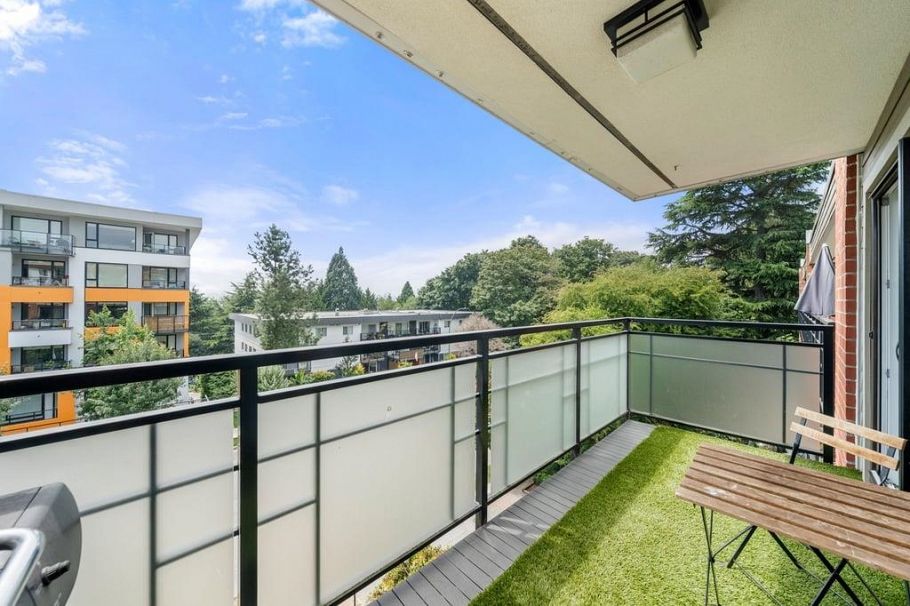 312 360 E 2nd Street North Vancouver, BC - 19