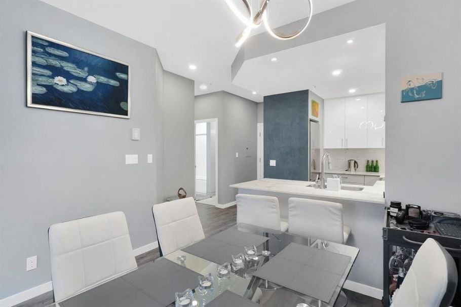 306 630 Roche Point Drive North Vancouver, BC - 8