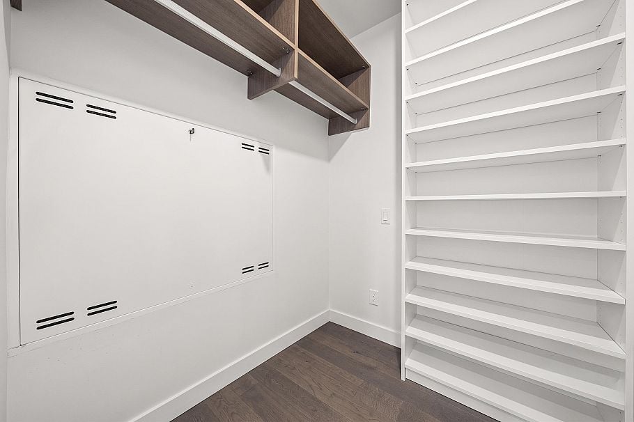 3801 1480 Howe Street Vancouver, BC - 27