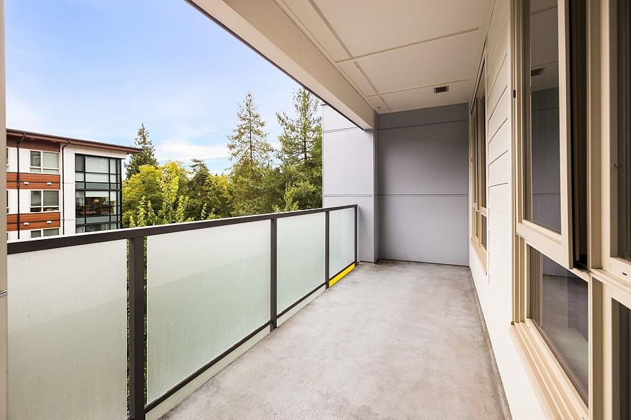 302 2651 Library Lane North Vancouver, BC - 20