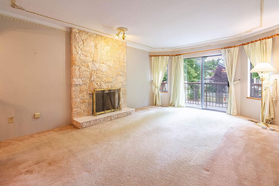 4467 Perry Street Vancouver, BC - 3