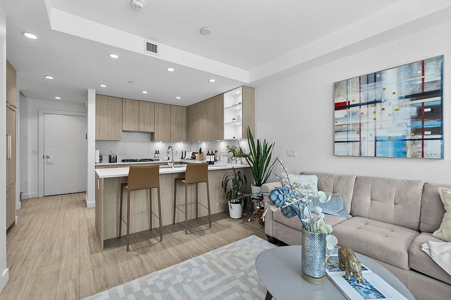 113 747 E 3rd Street North Vancouver, BC - 14