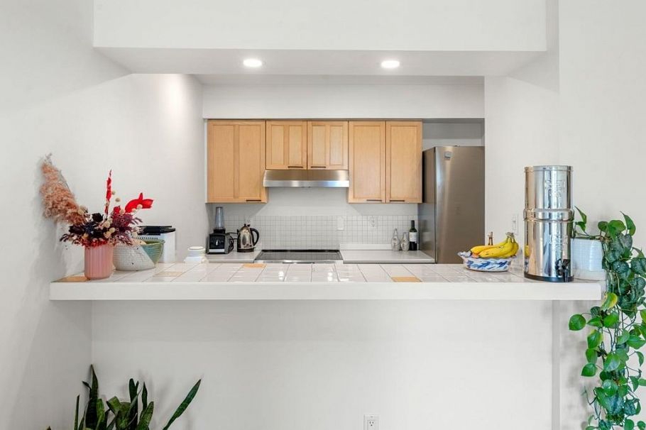 312 360 E 2nd Street North Vancouver, BC - 10