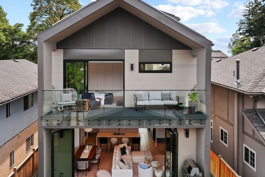 2987 W 40th Avenue Vancouver, BC - 37