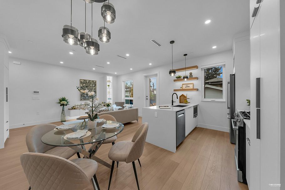 2713 Cheyenne Avenue Vancouver, BC - 8
