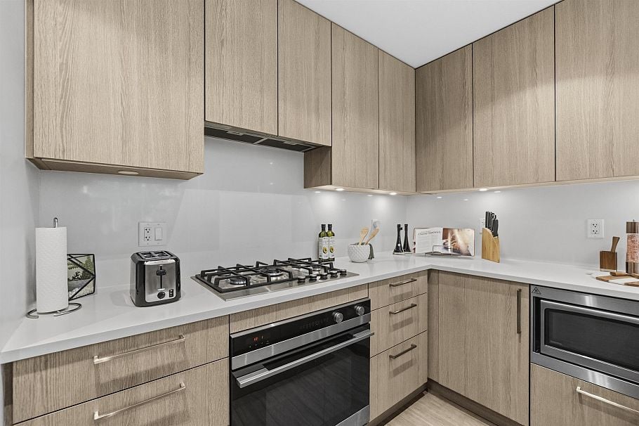113 747 E 3rd Street North Vancouver, BC - 4
