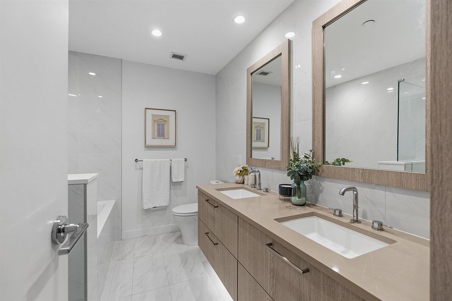 113 747 E 3rd Street North Vancouver, BC - 19