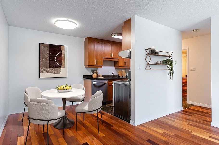 209 275 W 2nd Street North Vancouver, BC - 4