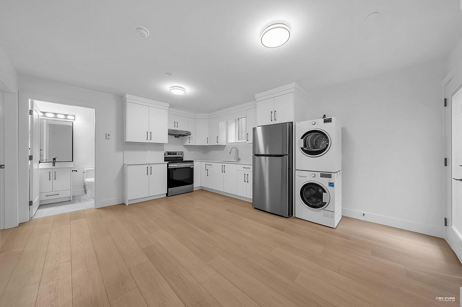 2713 Cheyenne Avenue Vancouver, BC - 21