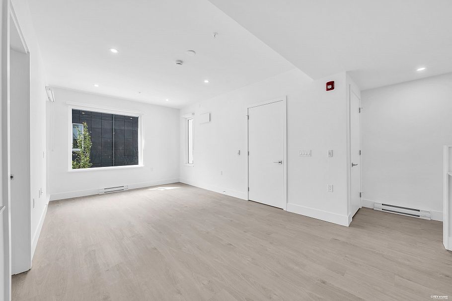 2260 E 1st Avenue Vancouver, BC - 12
