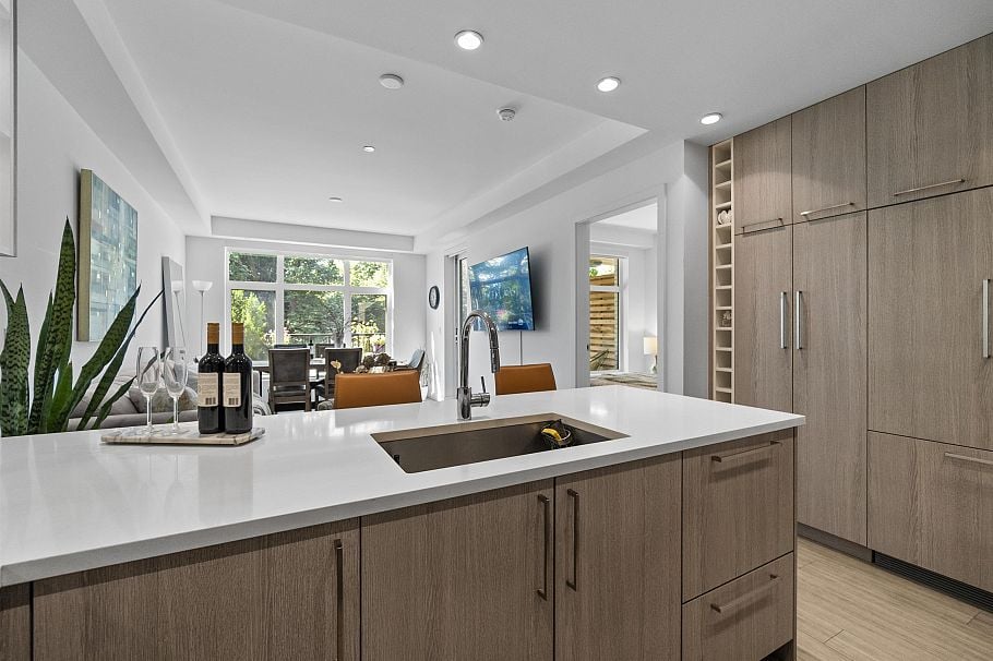 113 747 E 3rd Street North Vancouver, BC - 5