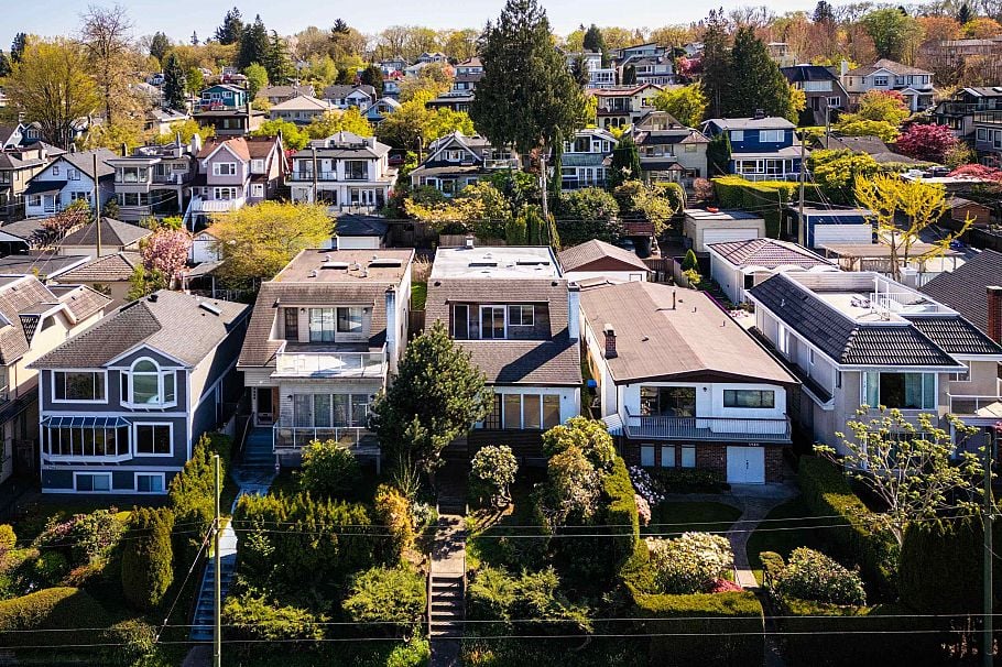 3974 W 10th Avenue Vancouver, BC - 29