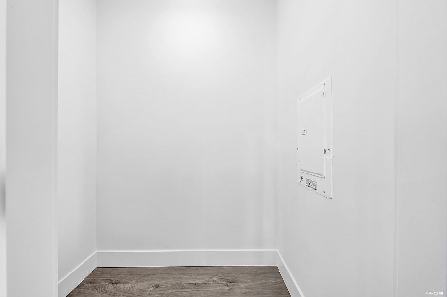 2260 E 1st Avenue Vancouver, BC - 27