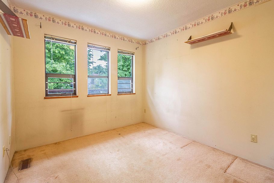 4467 Perry Street Vancouver, BC - 14