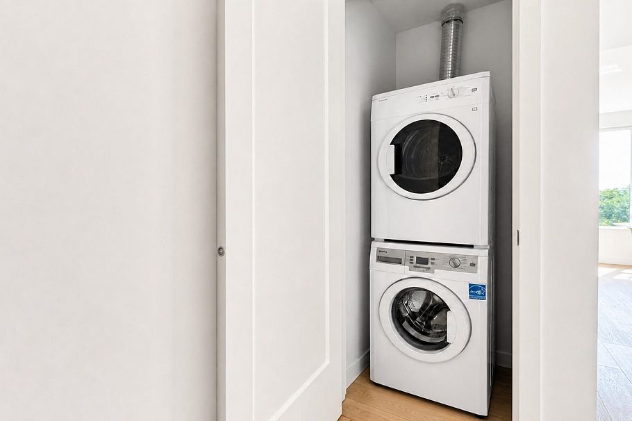 310 5693 Elizabeth Street Vancouver, BC - 20