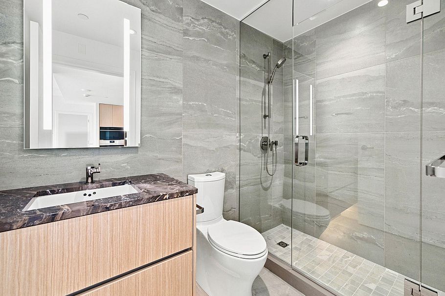 301 785 Harbour Way North Vancouver, BC - 28