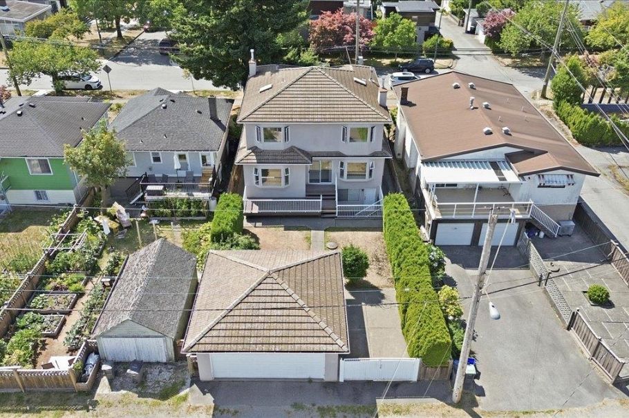 6212 Vivian Street Vancouver, BC - 38