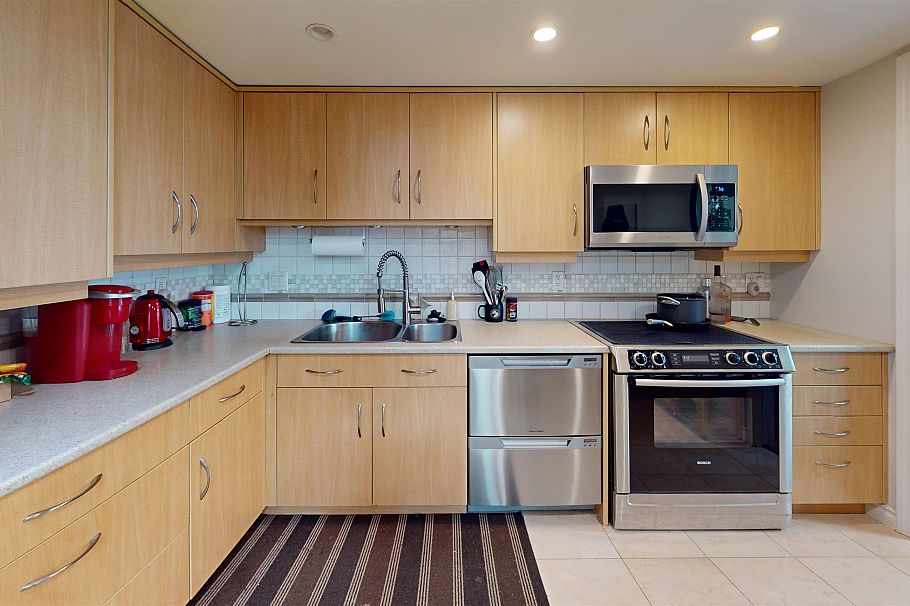 411 2201 Pine Street Vancouver, BC - 6