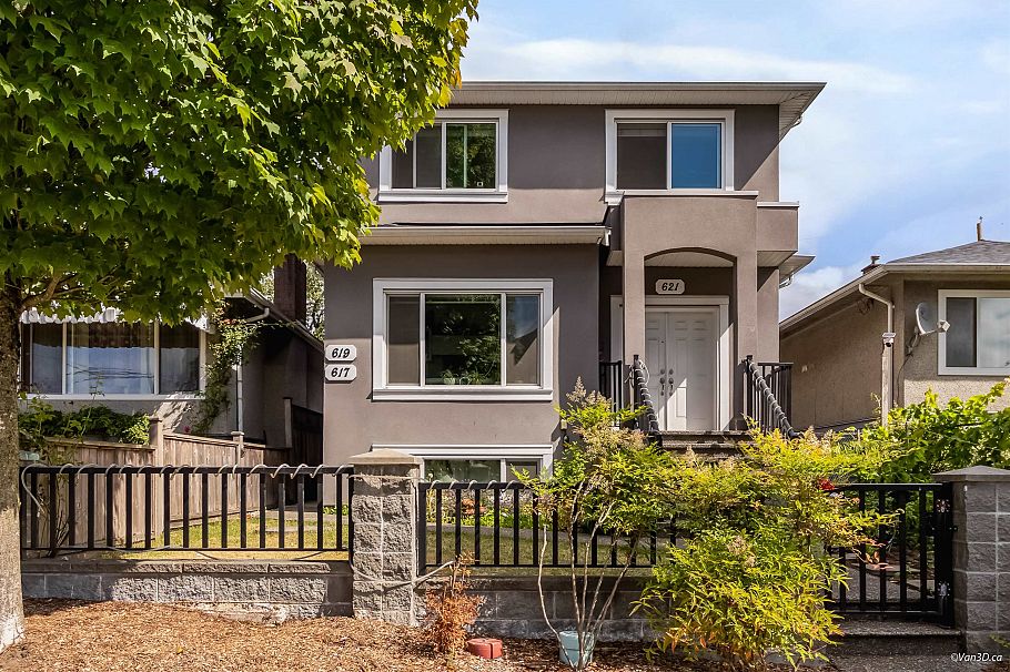 621 E 65th Avenue Vancouver, BC - 1